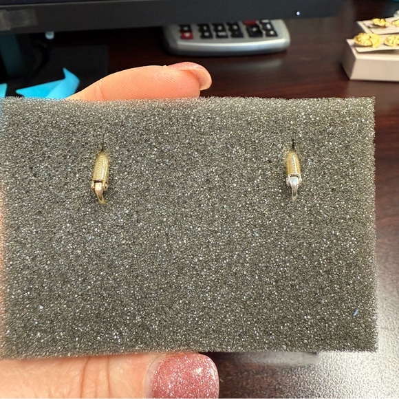 Avon Rhinestone Drop Silver Hoop clip Earrings with Bow NIB 2001. Vintage - Picture 2 of 4